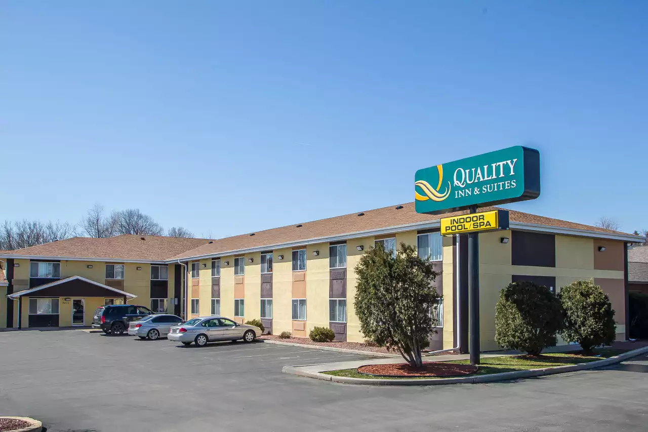 Quality Inn & Suites Visit West Bend, Wisconsin