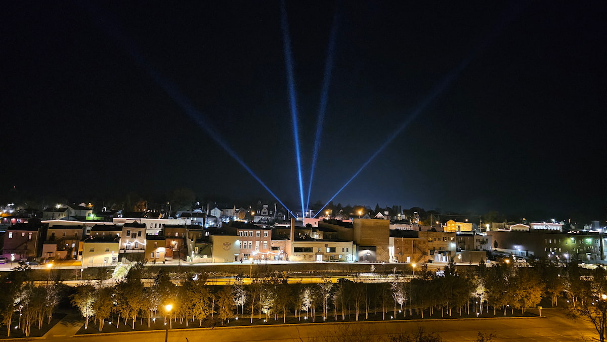 Back On Main Spotlights (1)